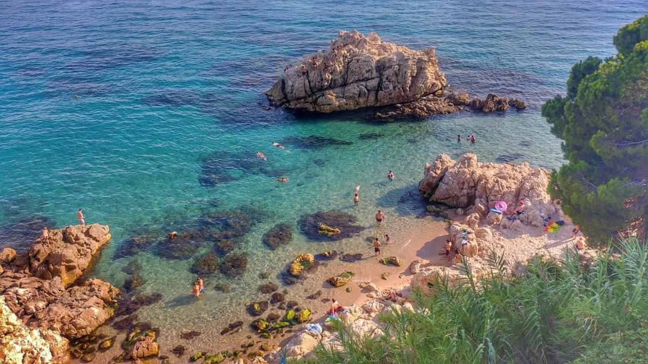 Hotel Esplai Calella Eksteriør bilde