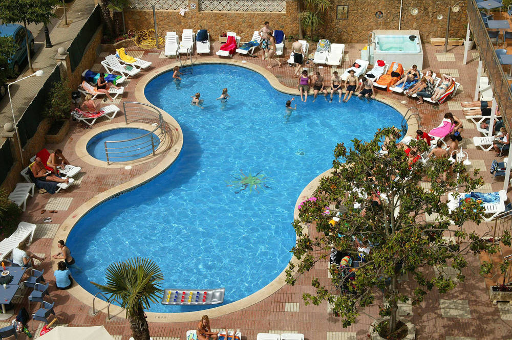 Hotel Esplai Calella Eksteriør bilde
