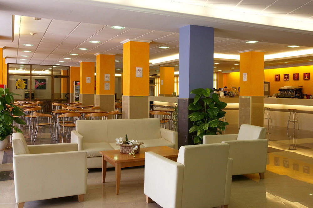 Hotel Esplai Calella Eksteriør bilde